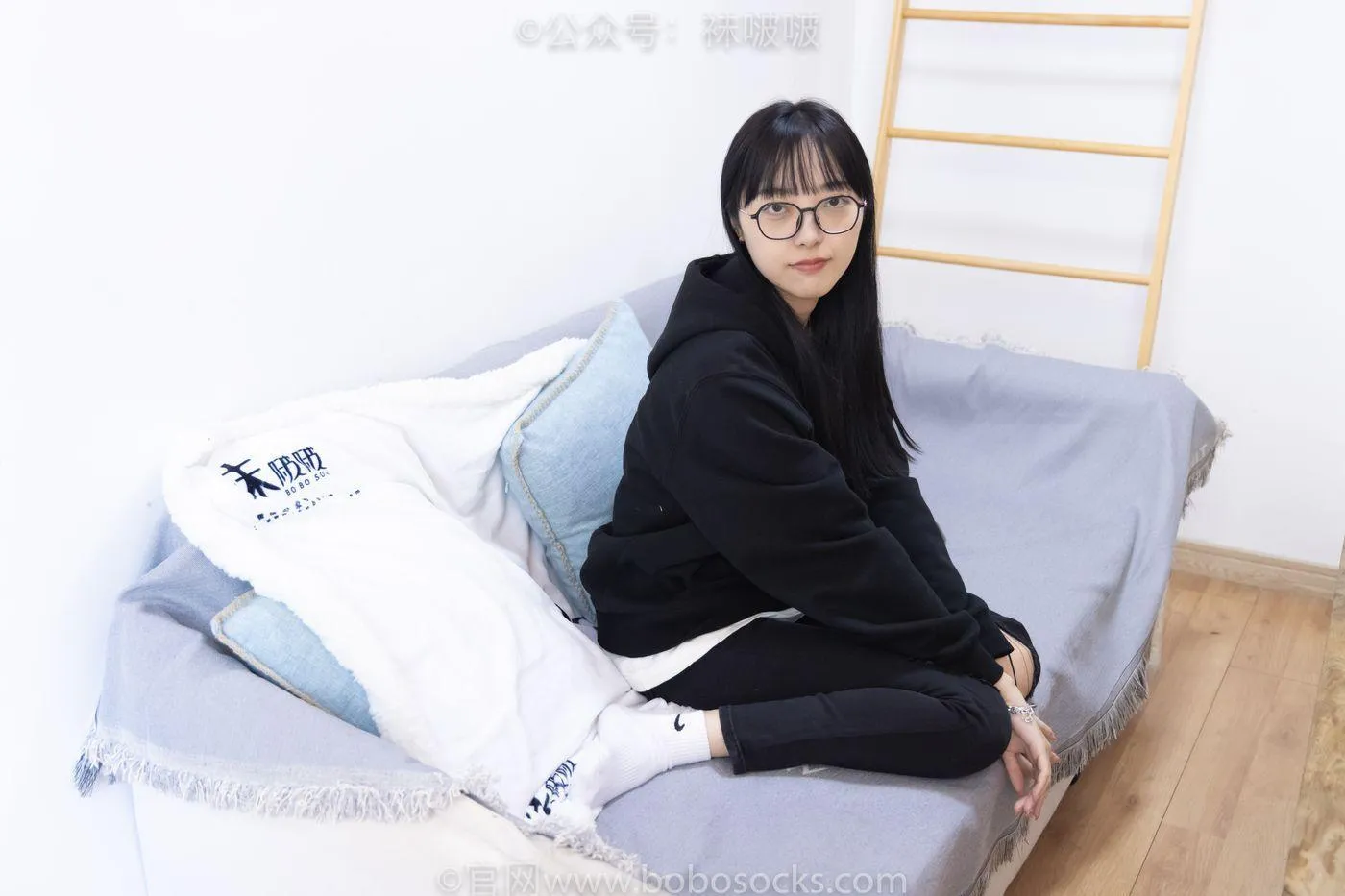 [BoBoSocks袜啵啵]NO.061 稚予-短靴、白棉袜、裸足 [145P]插图3